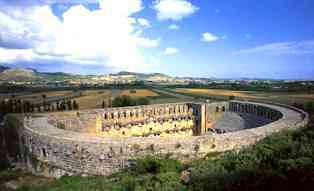 aspendos.jpg (29441 bytes)